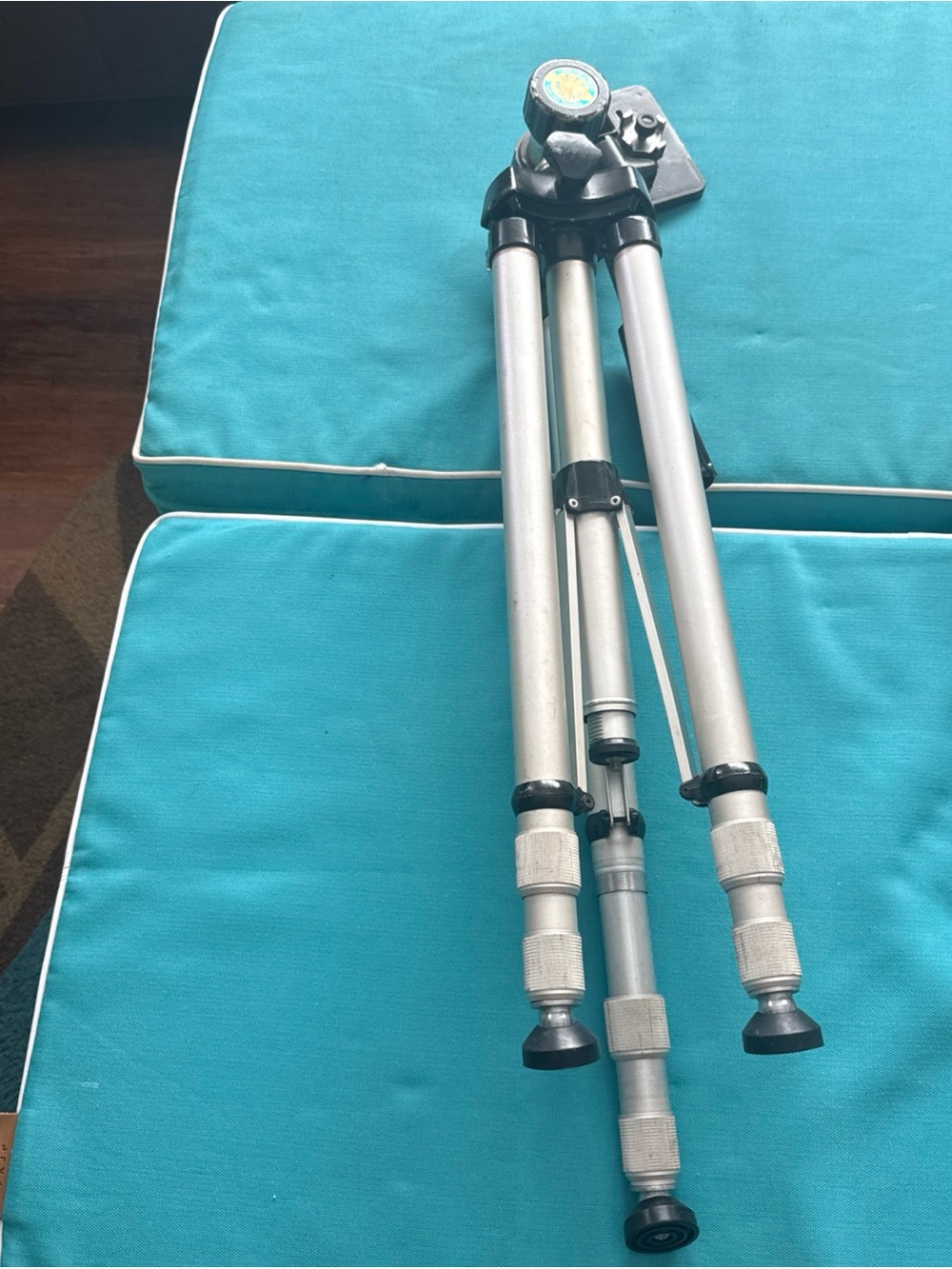 Vintage Japanese tripod 353T